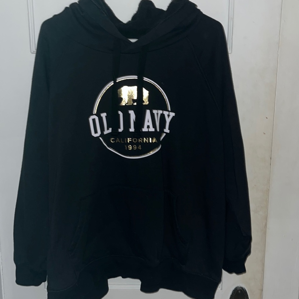 black sweatshirt